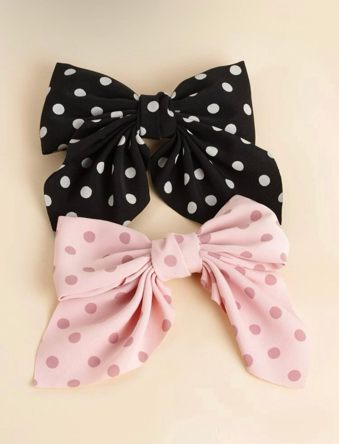 MEDIUM POLKA DOT HAIR BOW